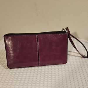 22 Tote Purple Leather Wristlet